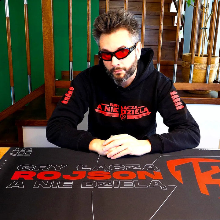 #color_black-red