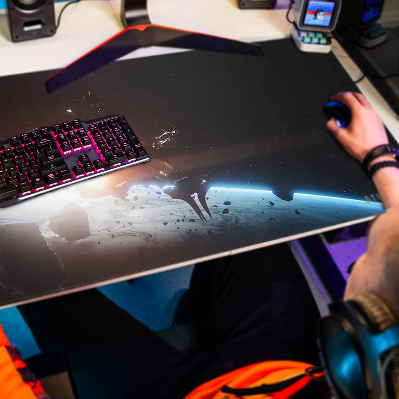 Mousepad First Contact 1