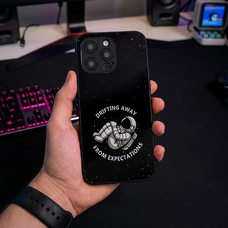 Glass Phone Case Drifting Away From Expectations