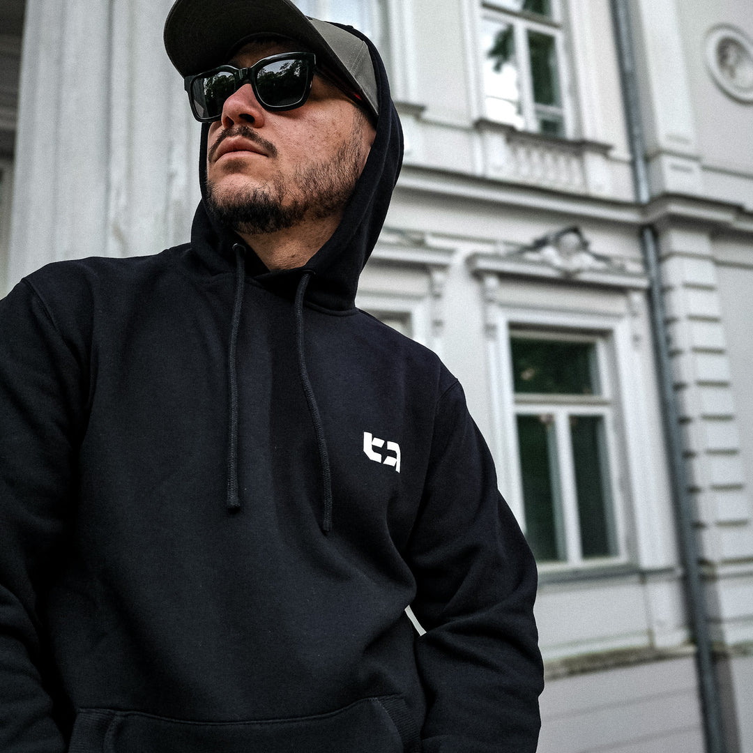 Hoodie Simple Tilt
