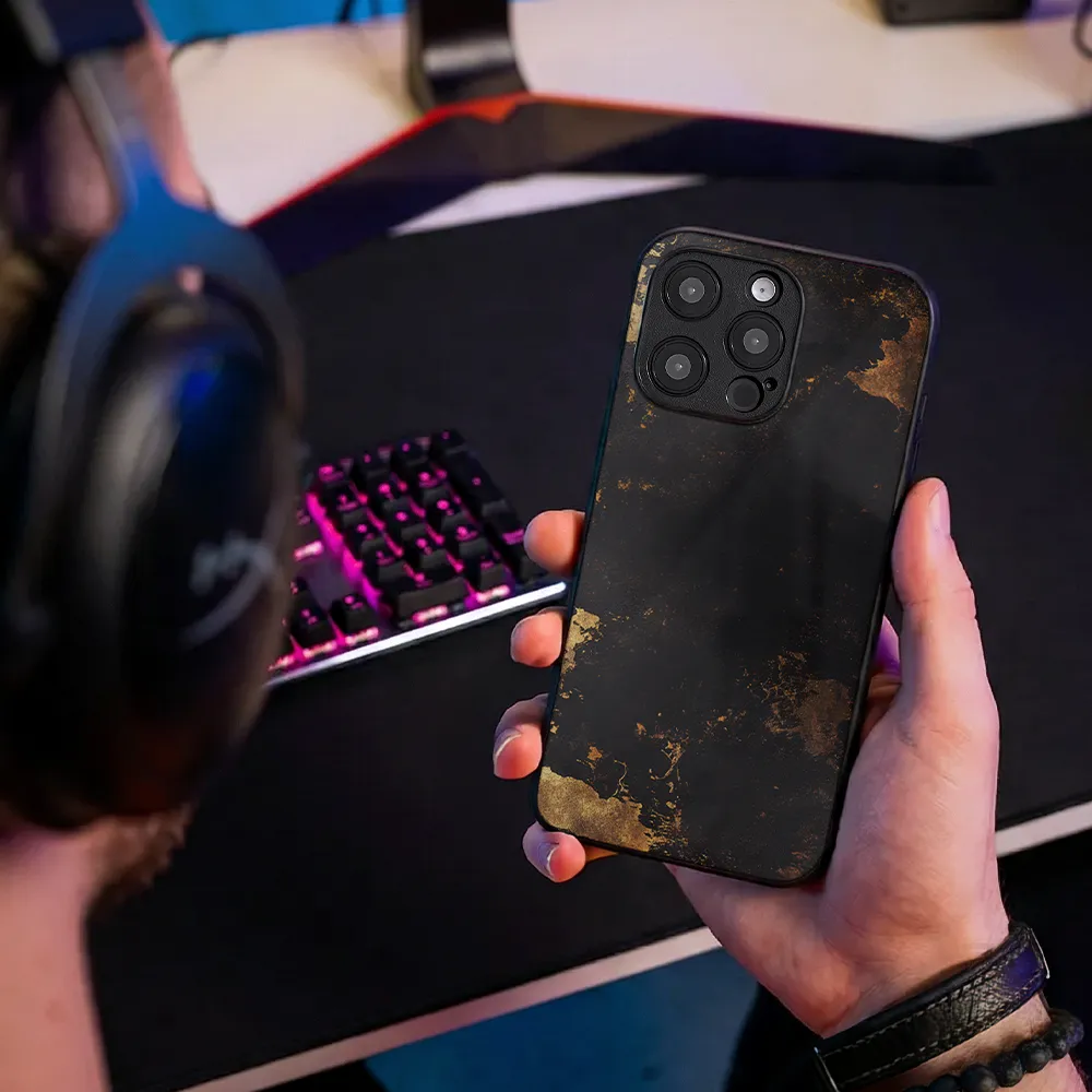 Glass Phone Case Gilded Wall
