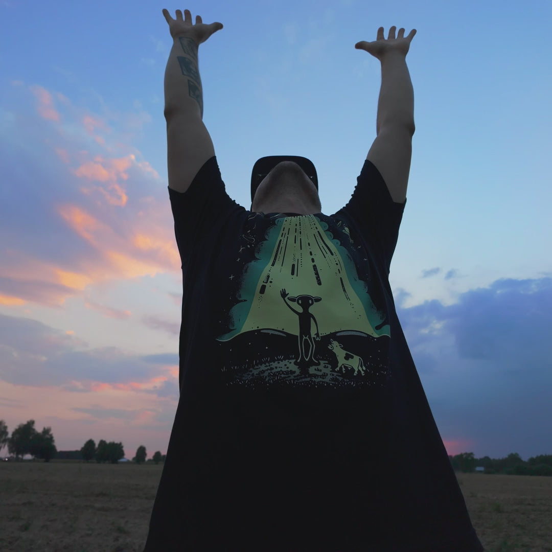 T-shirt Cosmic Cow Abductors